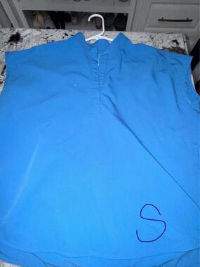 Figs Women's Light Blue Rafaela Top Color Capri Blue